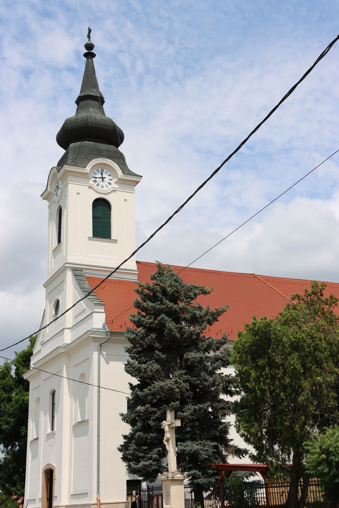 &Uacute;jharty&aacute;ni R&oacute;mai Katolikus Templom